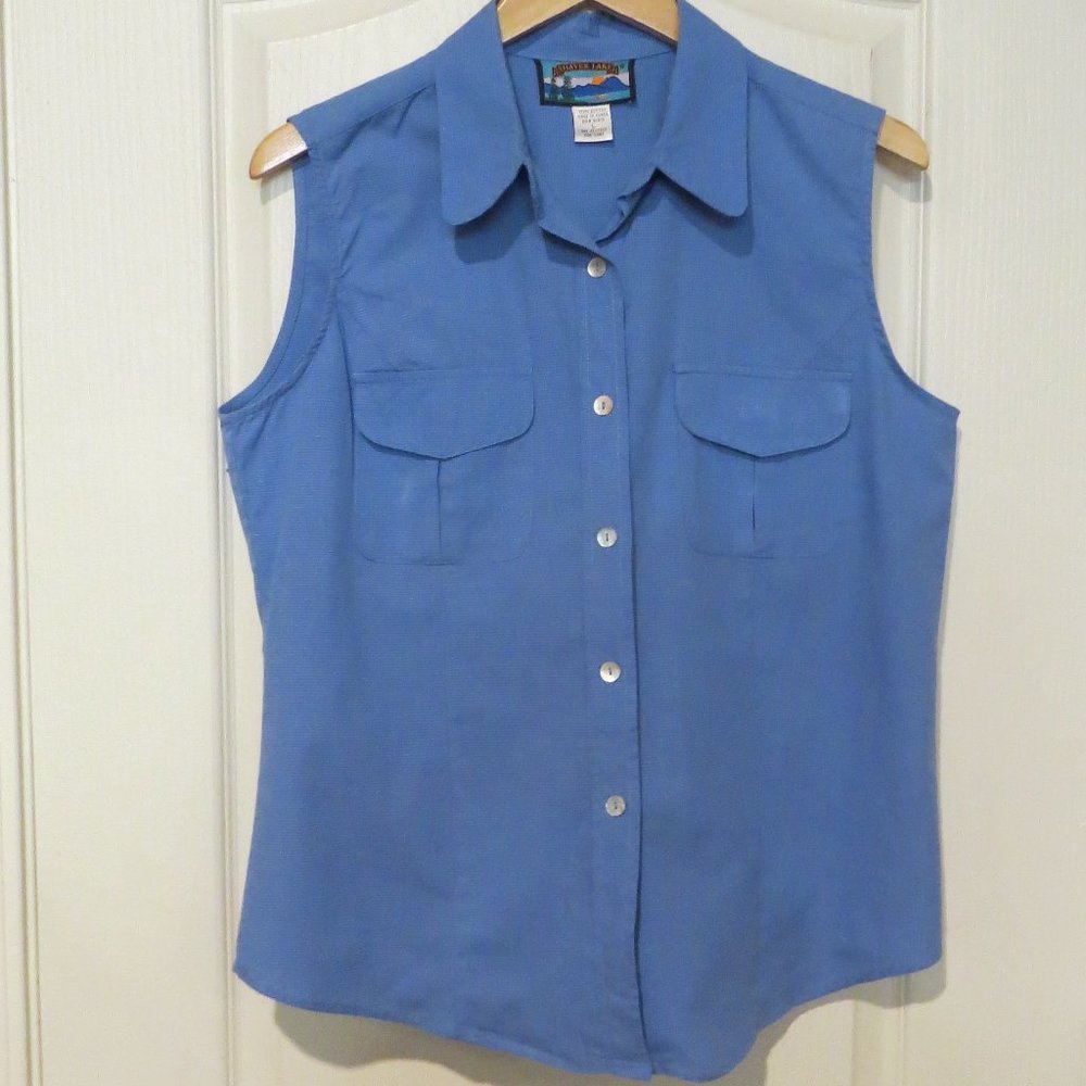 Sleeveless Button up blouse - Sz Large